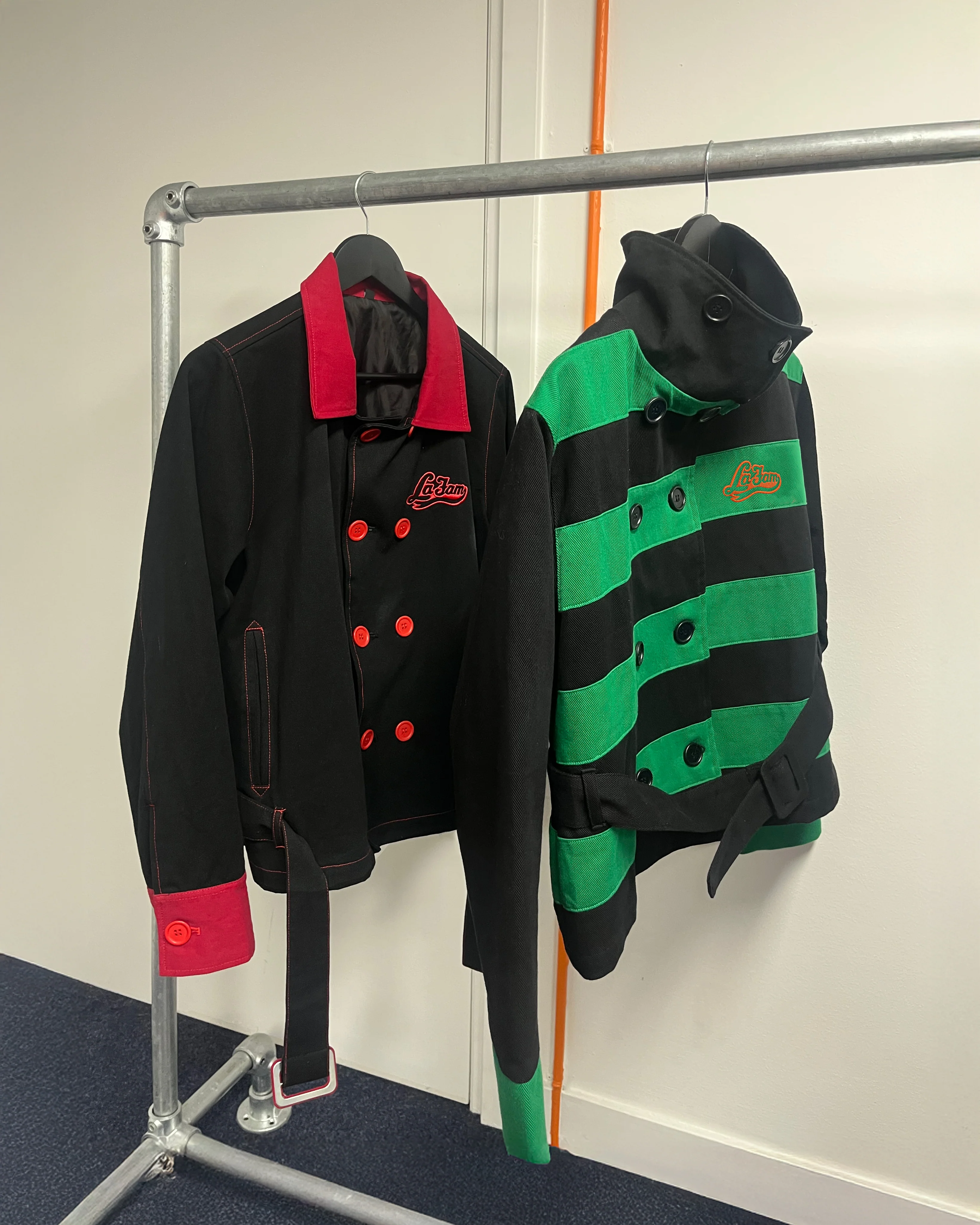 belted jacket black/red - Image 4